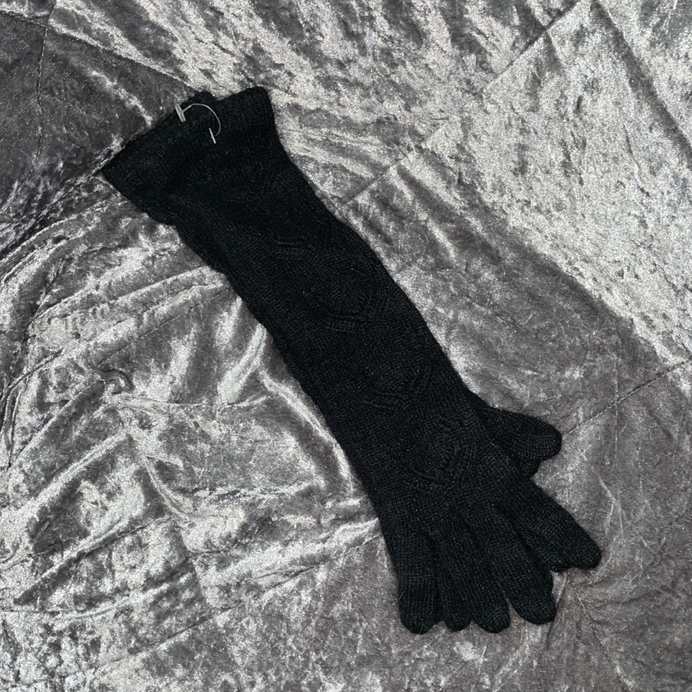 Carolina Amato Forearm Length Gloves